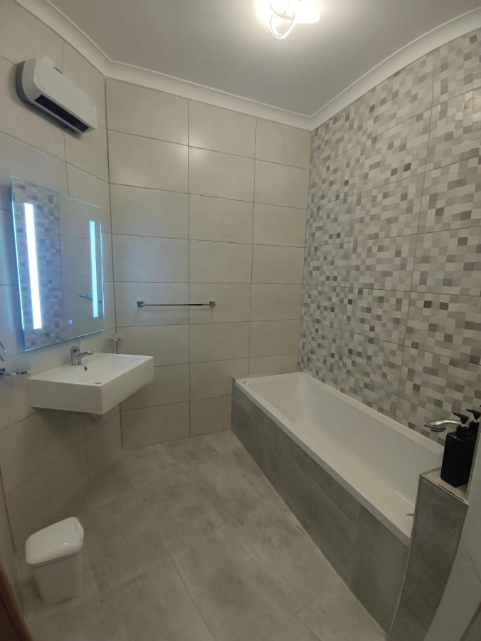 Deggies Apartments - Spacious, Modern Apartment! Naxxar Buitenkant foto