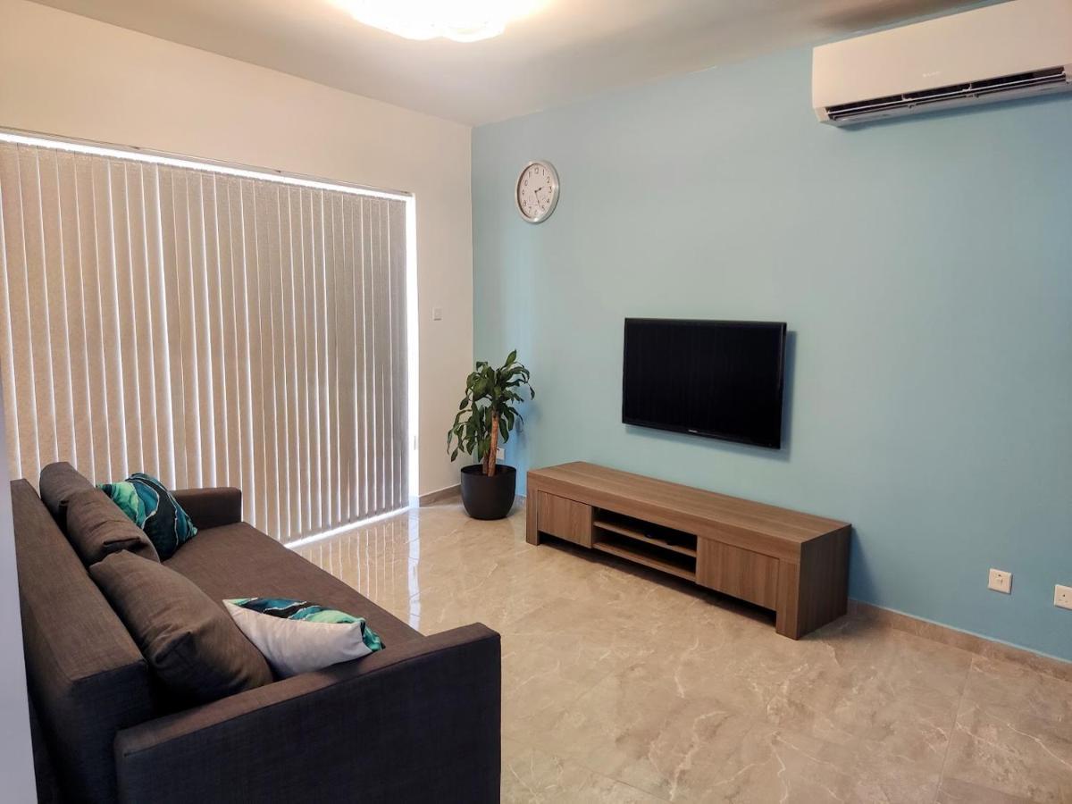 Deggies Apartments - Spacious, Modern Apartment! Naxxar Buitenkant foto